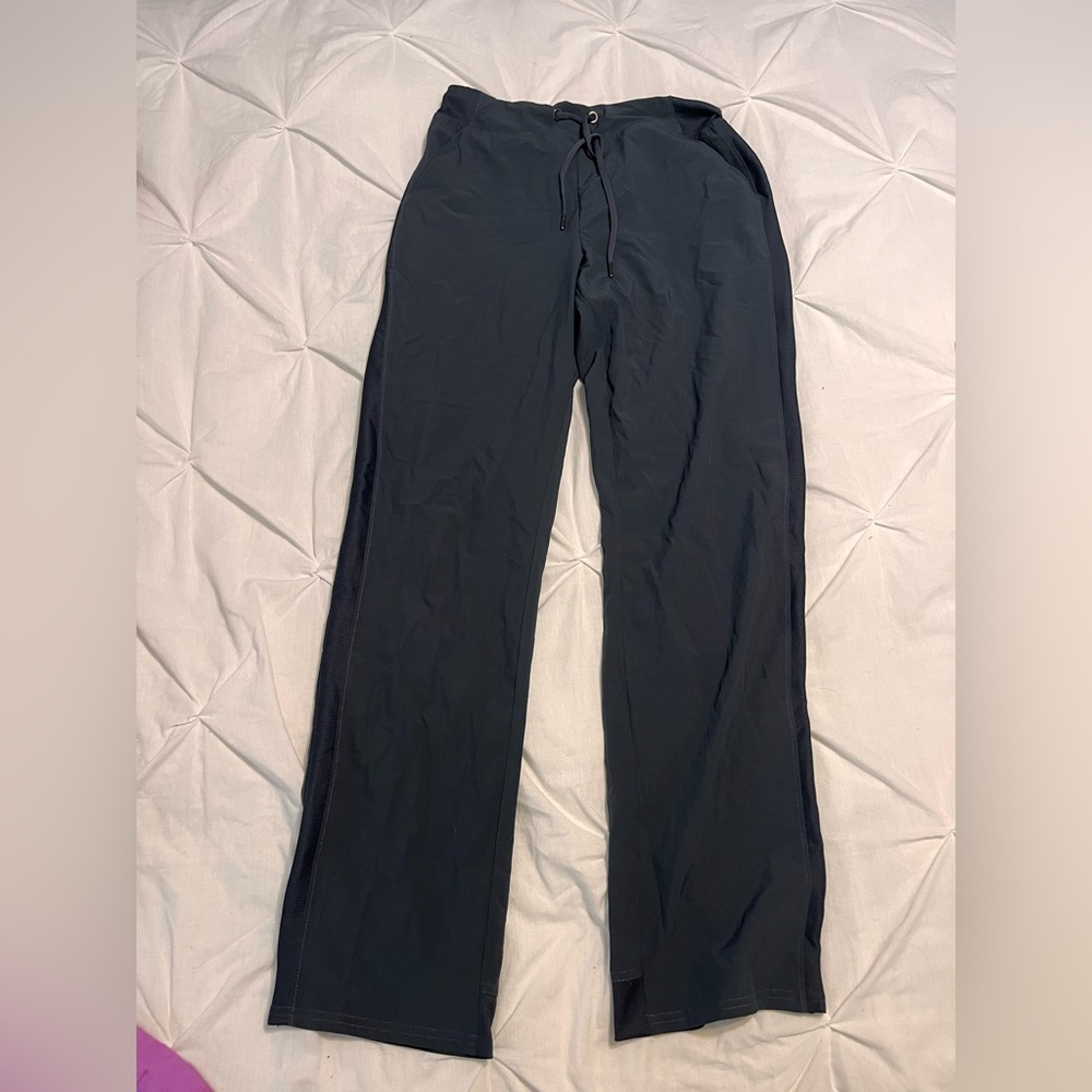 women’s joggers